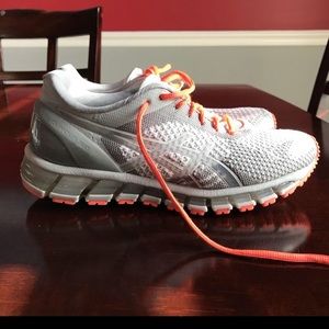 Women’s ASICS gel Quantum 360